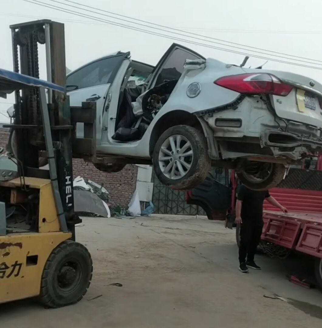 报废汽车.jpg